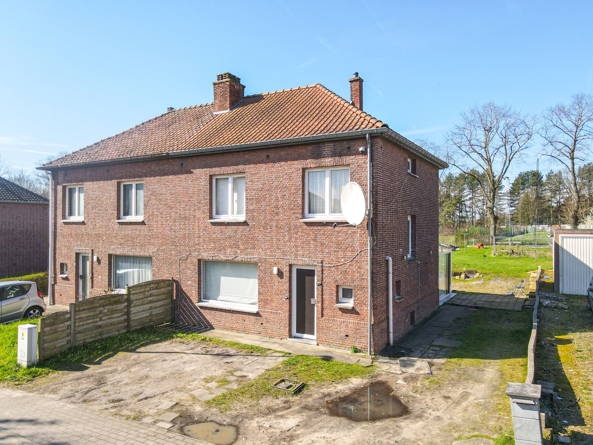 Instapklare woning met 4 slaapkamers in rustige woonwijk! foto 19