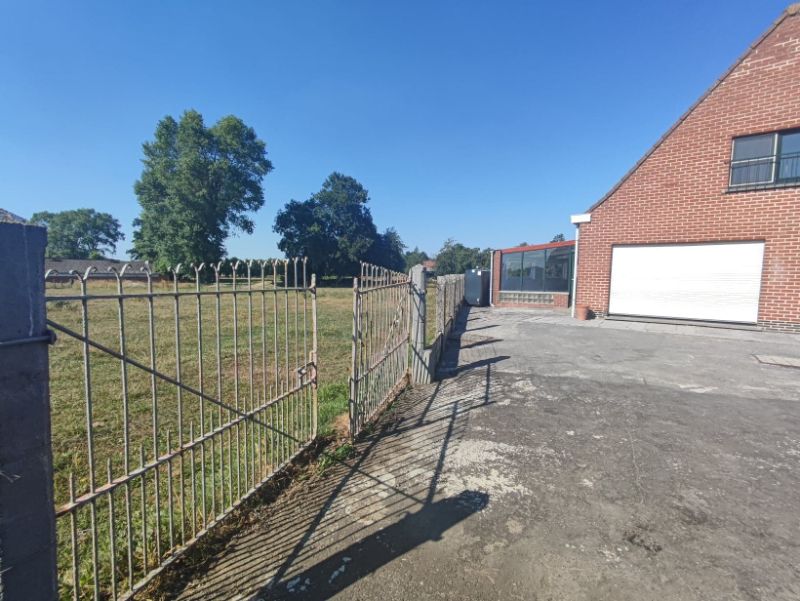 Landelijke woning met weide foto 16