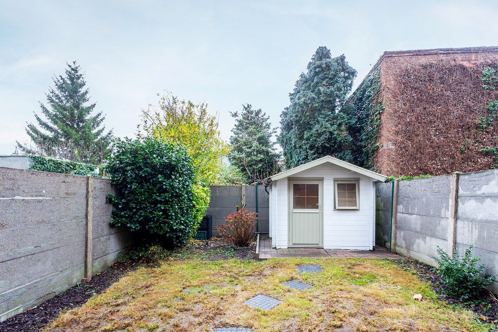 Gelijkvloers appartement met tuin foto 8