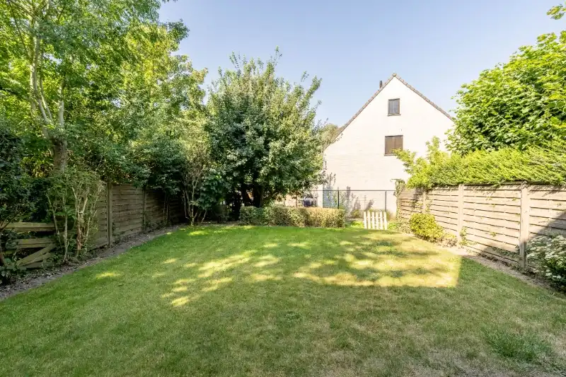 Unieke en ruime woning met geïntegreerd kantoor, 4 slpks en zuidgerichte tuin foto 26