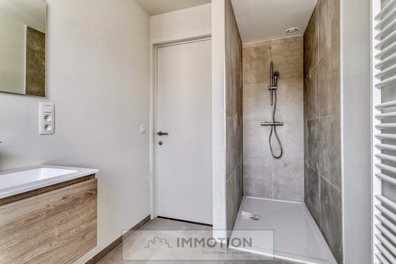 SEIZOENSWIJK - Investeer zorgeloos in knap wonen in Kuurne - lot 094M foto 13