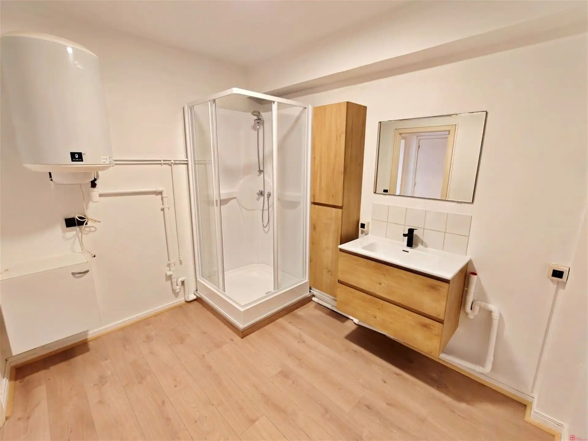 Instapklaar gelijkvloers appartement in hartje Kortrijk foto 8