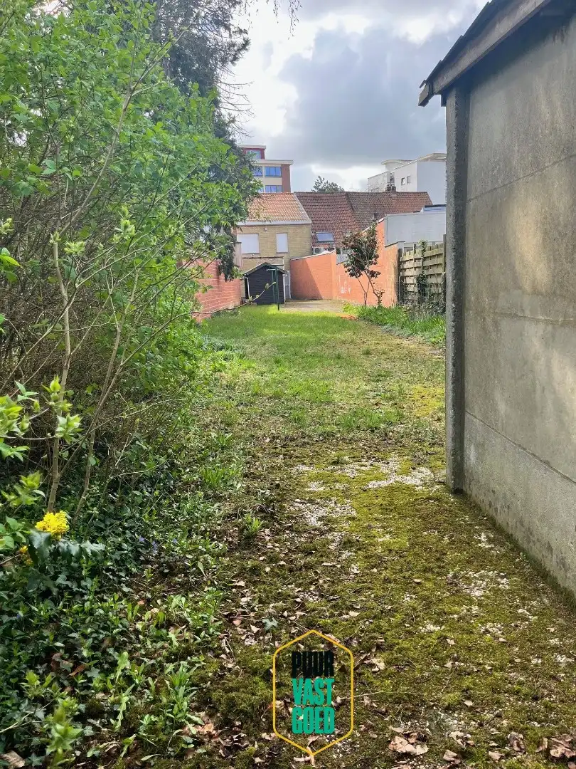 Vlot bereikbare en degelijke woning met tuin, garage en dubbele oprit. foto 4