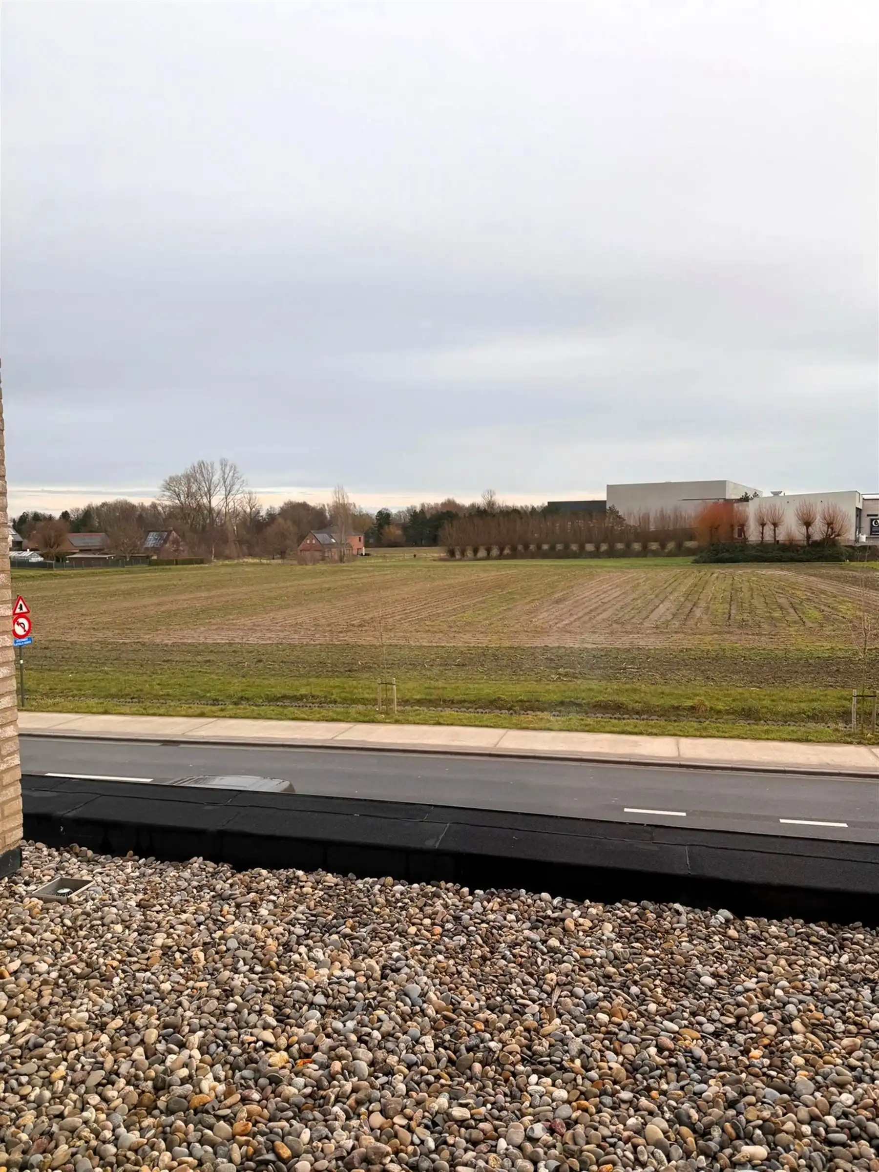 Nieuwbouwwoning met alle comfort foto 2