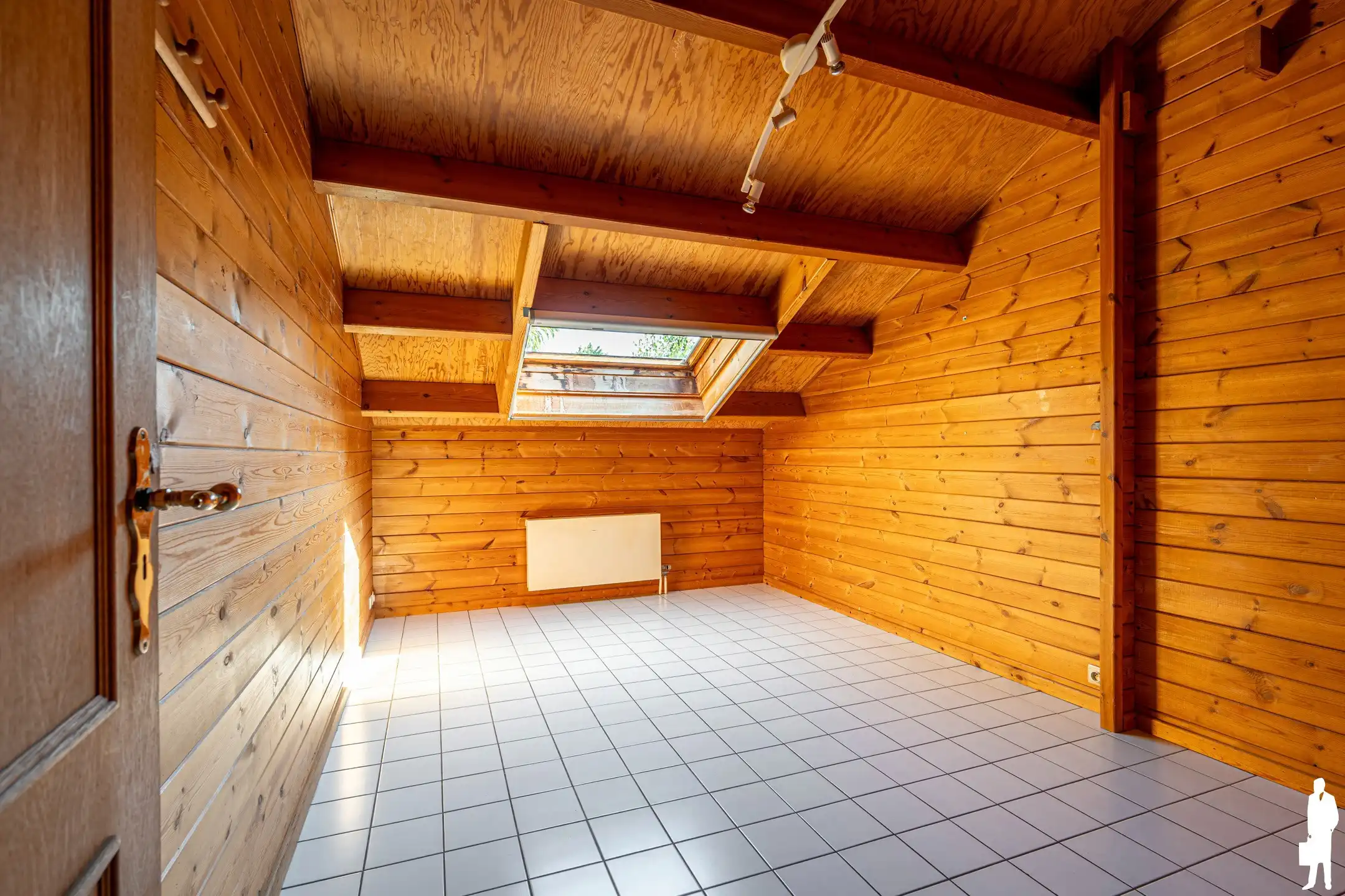 Vrijstaande laagbouwwoning op een perceel van 2.448 m² foto 19