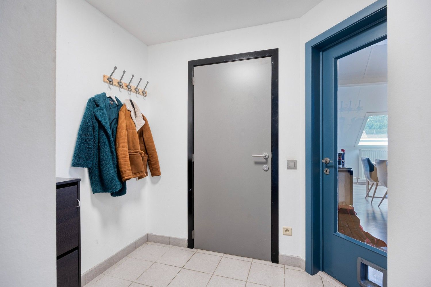 Instapklaar appartement met twee slaapkamers in Maasmechelen foto 12