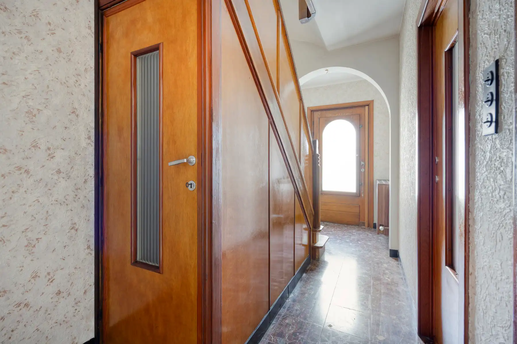 Te renoveren woning / projectgrond op centrale ligging  foto 4