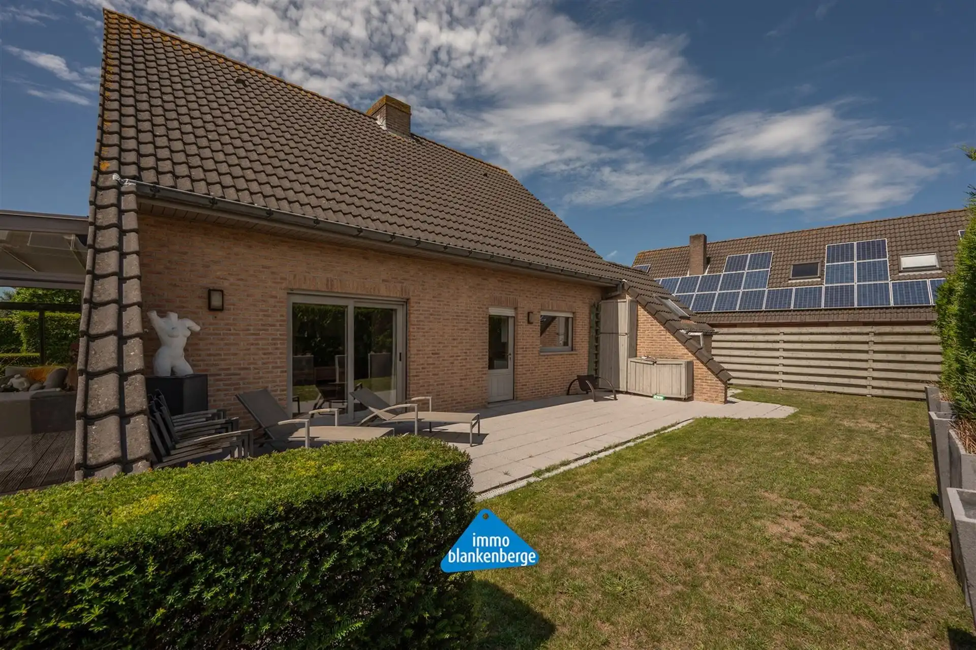 Instapklare Gezinsvilla met Tuin op Rustige en Centrale Ligging foto 11