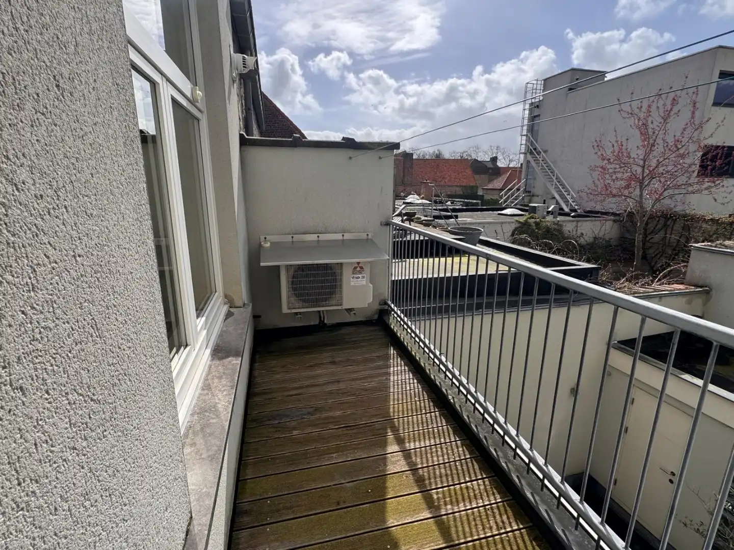 Lichtrijk appartement in hartje Diksmuide! foto 9