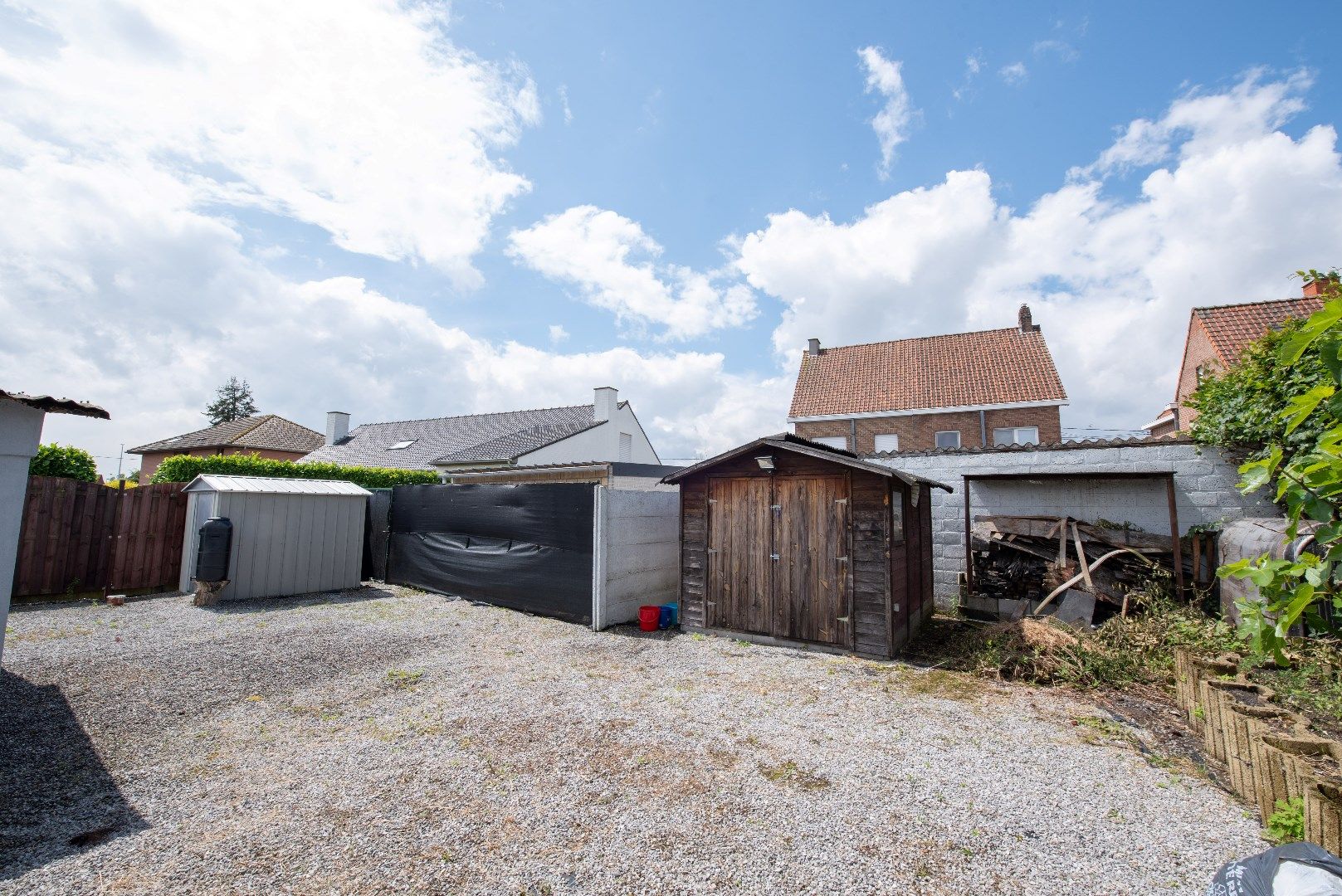 Rustig gelegen bungalow met drie slaapkamers te koop te Waregem. foto 8