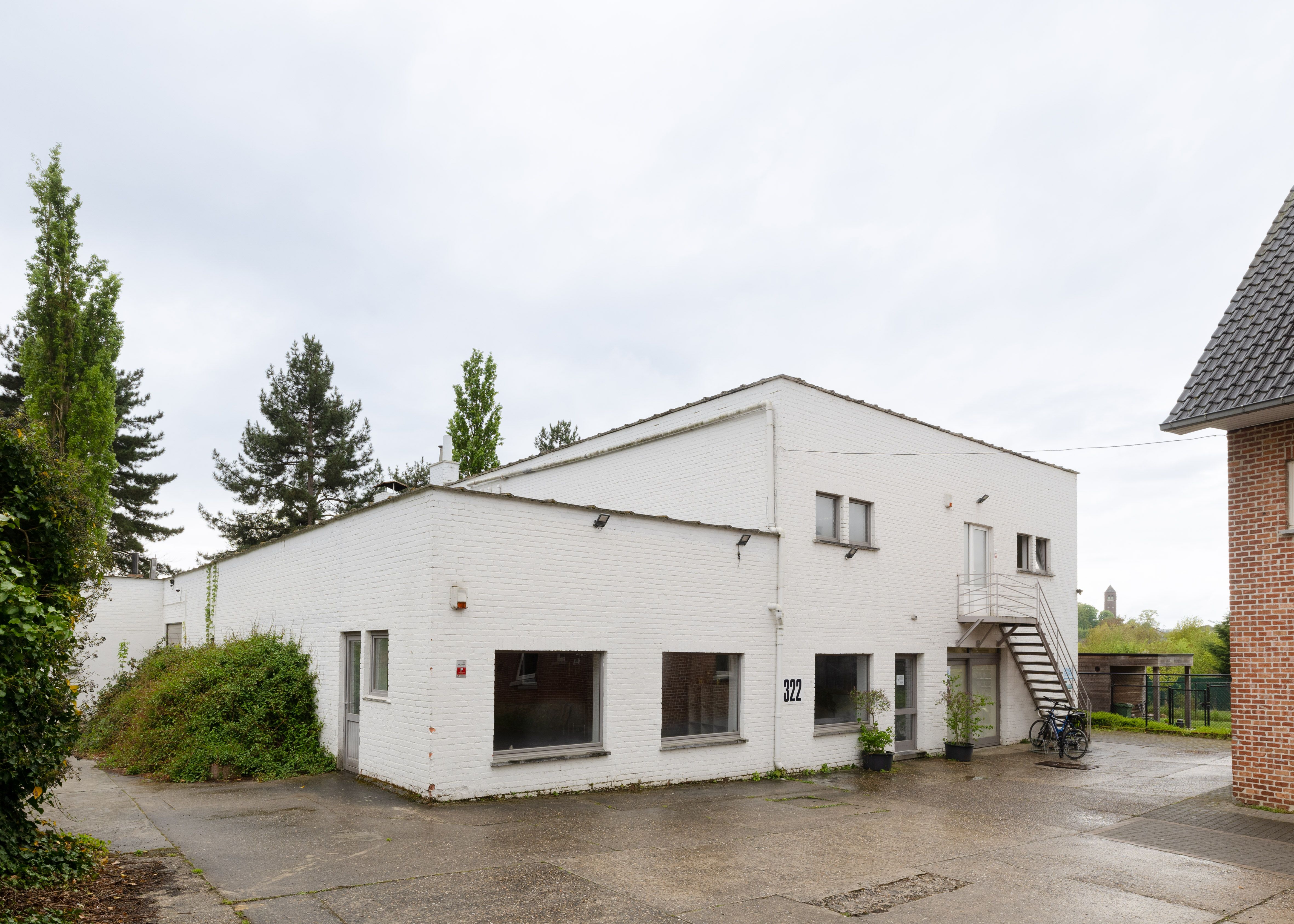 Loods + 5 vergunde woningen foto {{pictureIndex}}
