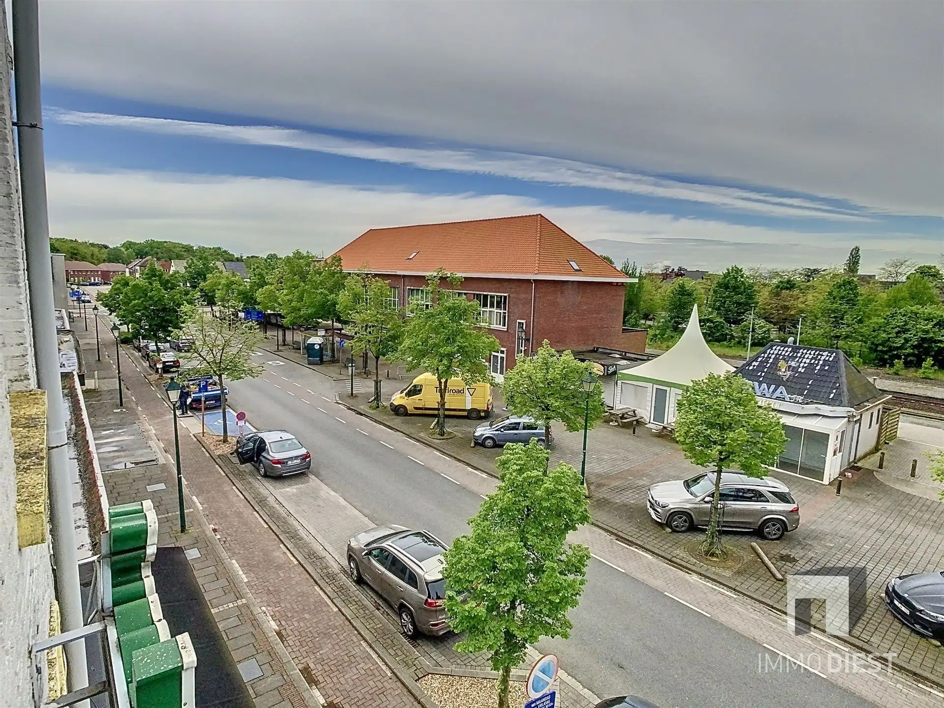 Handelspand met bovenliggend appartement. foto 21