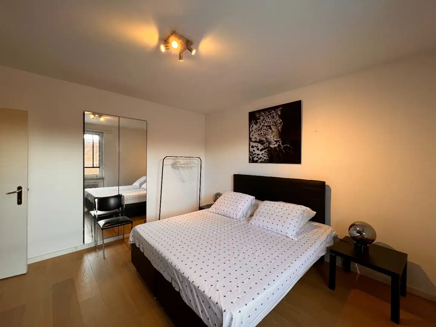 Gemeubeld 2 slpk appartement op toplocatie! foto 16