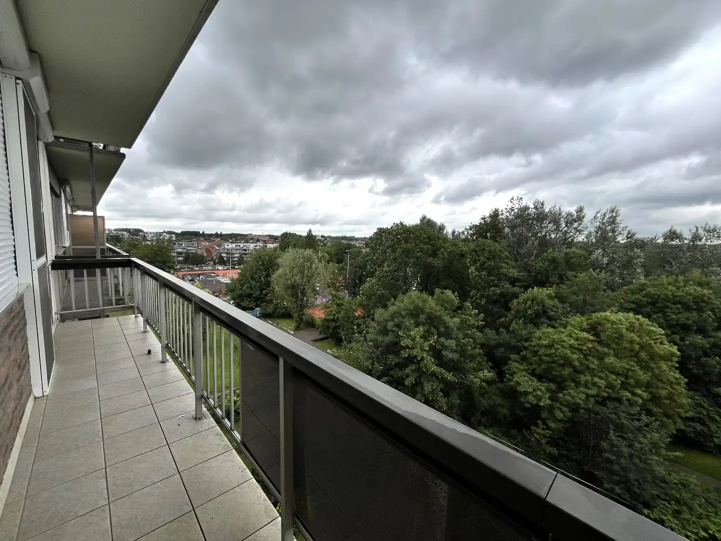 Comfortabel 2-slpk appartement met terras en autostaanplaats foto 16