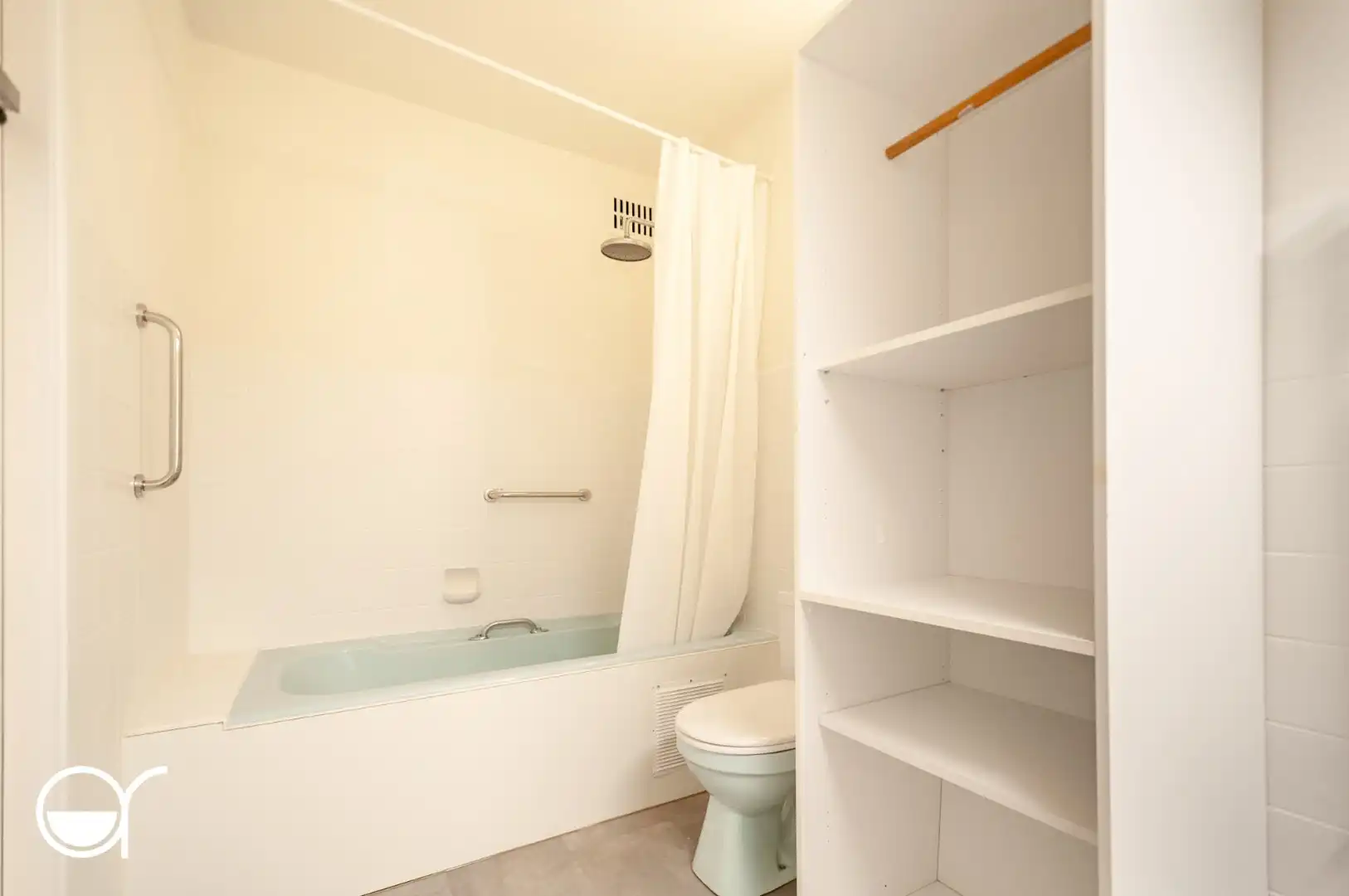 Charmant en lichtrijk 2-slaapkamerappartement aan het Zuidpark foto 23