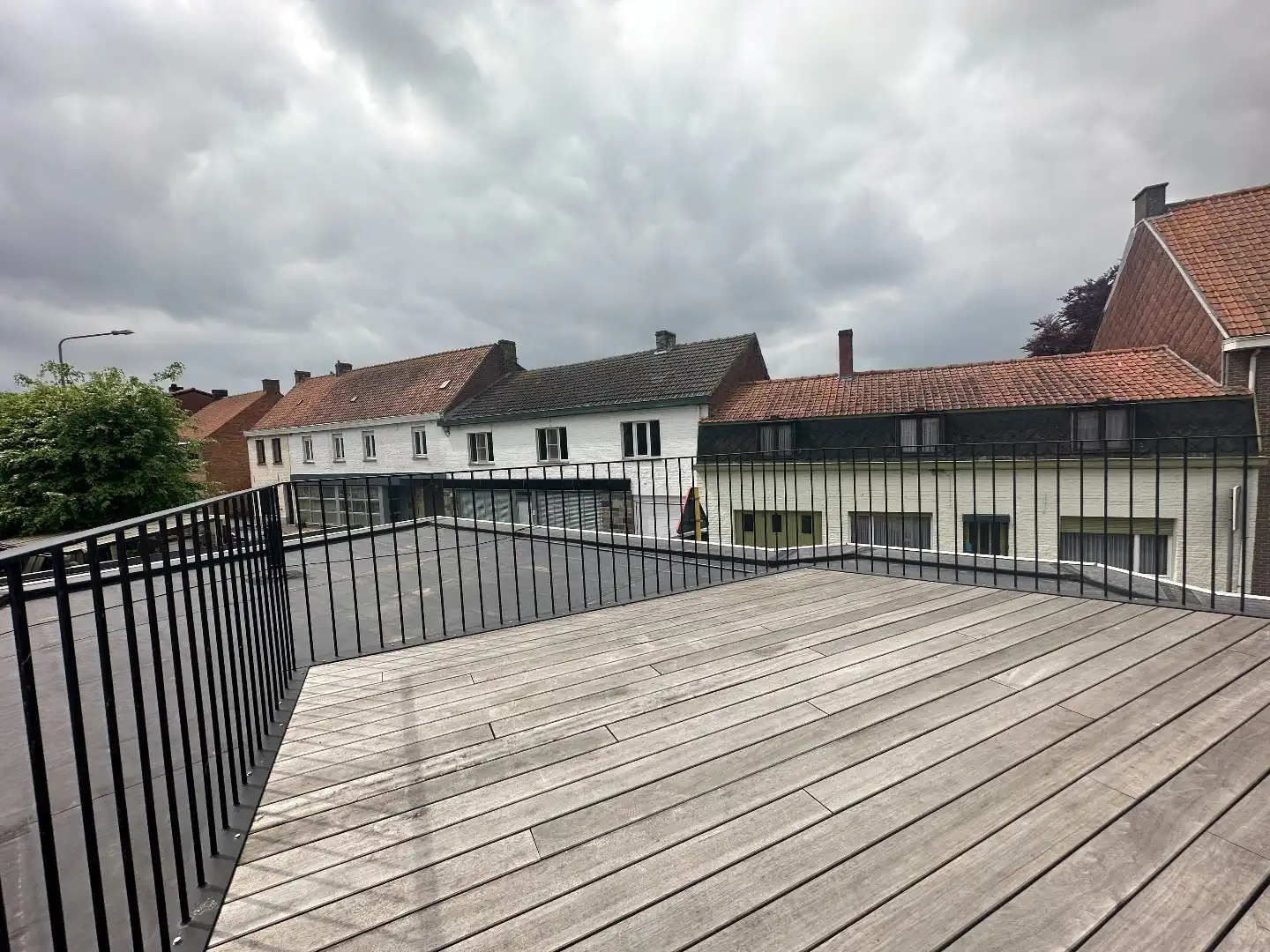 Verrassend ruime woning met 3 ruime slaapkamers en garage foto 10