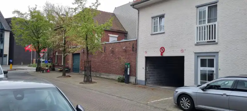 ondergrondse parkeerplaats foto 7