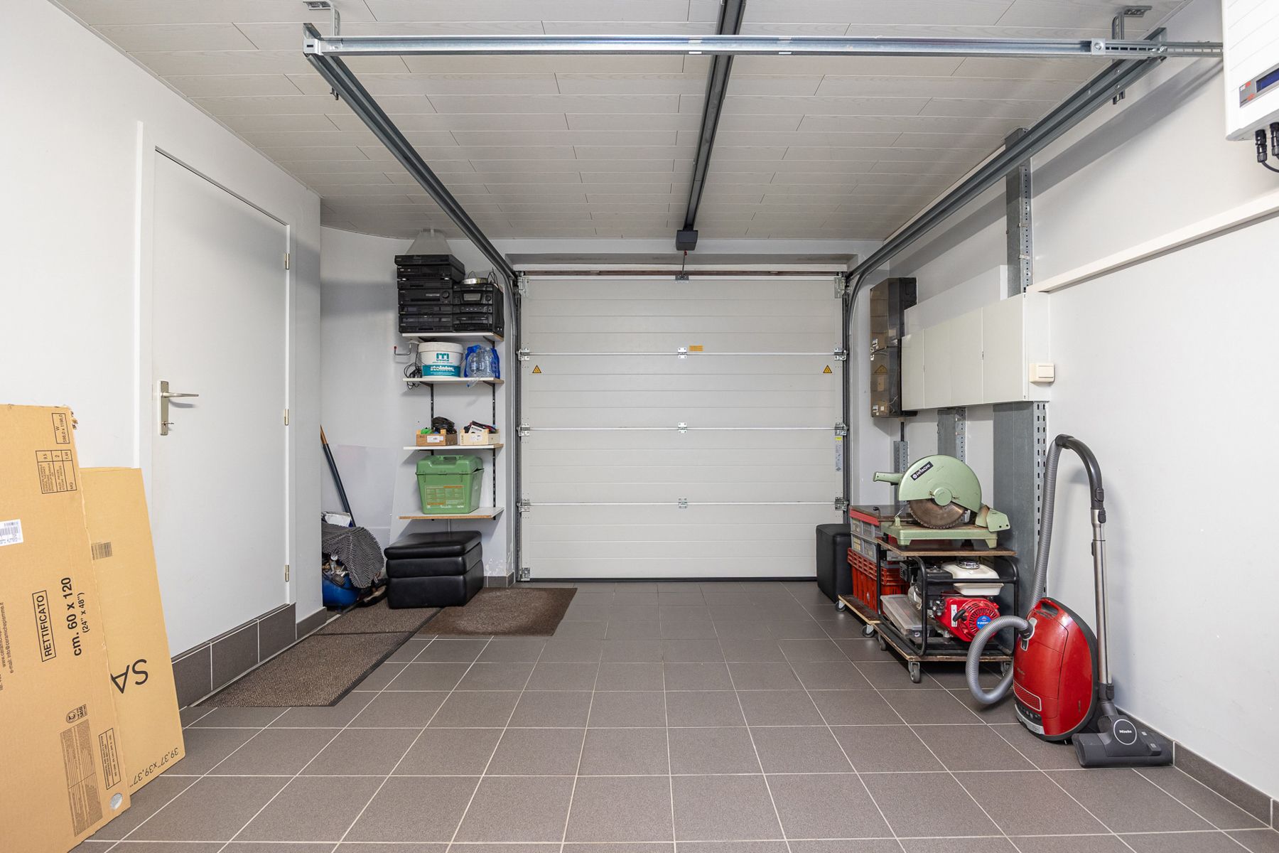 Woning met 2 slaapkamers en garage op 557 m2 grond foto 20