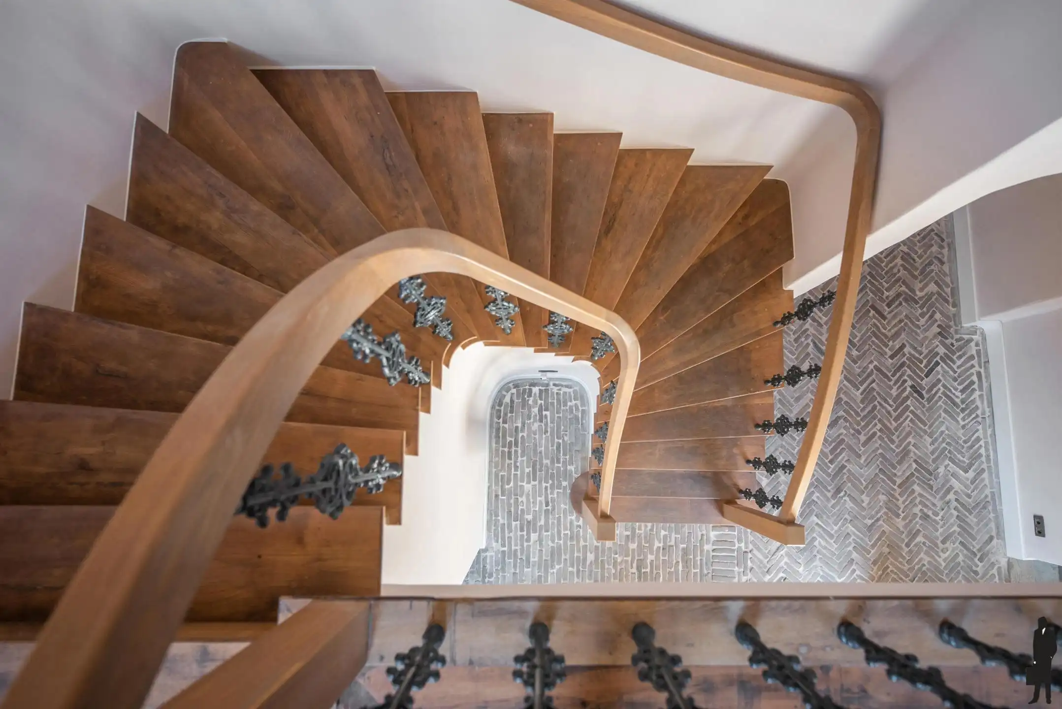 Uniek perceel met U-vorm woning, wellness én conciërgewoonst / zorgwonen en dit op ca. 2.8 hectare! foto 9