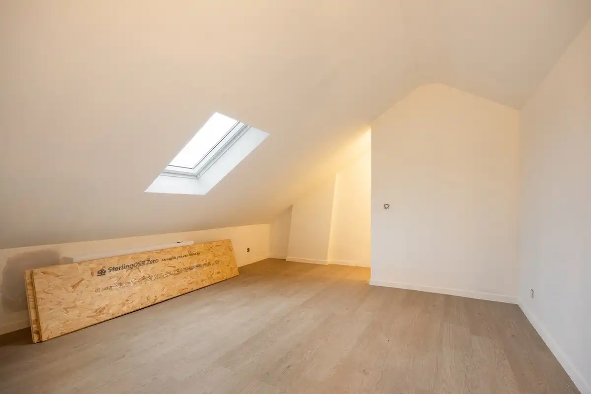 Volledig gerenoveerde halfopen bebouwing met 3 slaapkamers, tuin, terras en garage in Kumtich! – EPC 95 kWh/m² - bewoonbare opp. 153 m² foto 22