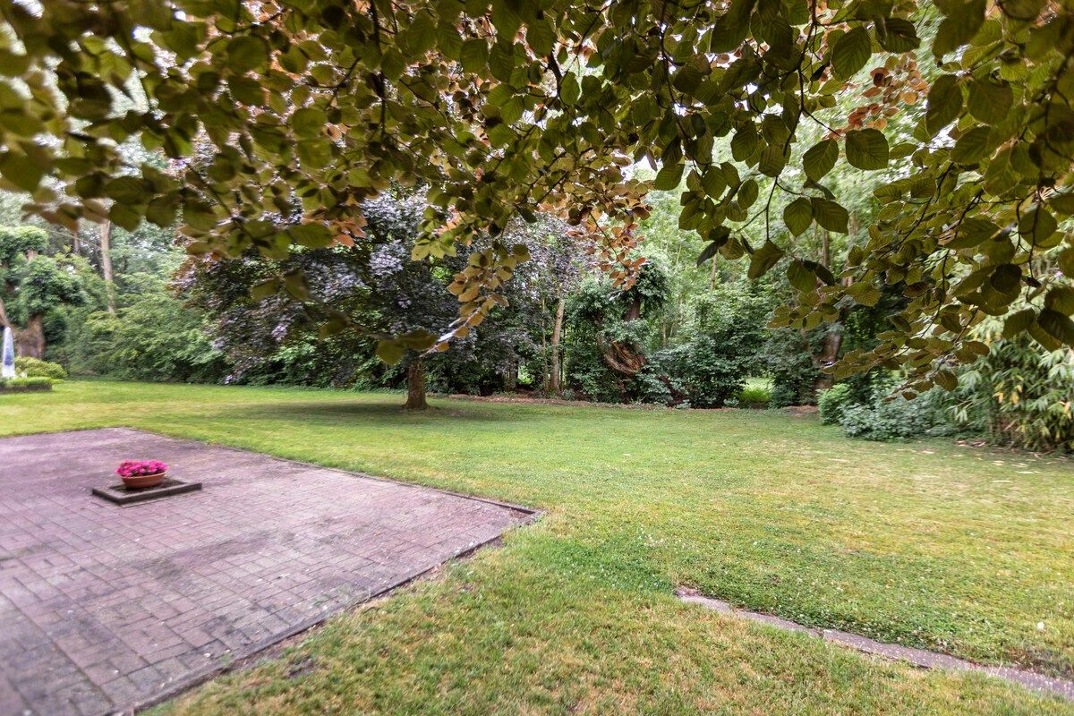 Ruime open bebouwing met zalige tuin in Tongeren-Borgloon foto 27