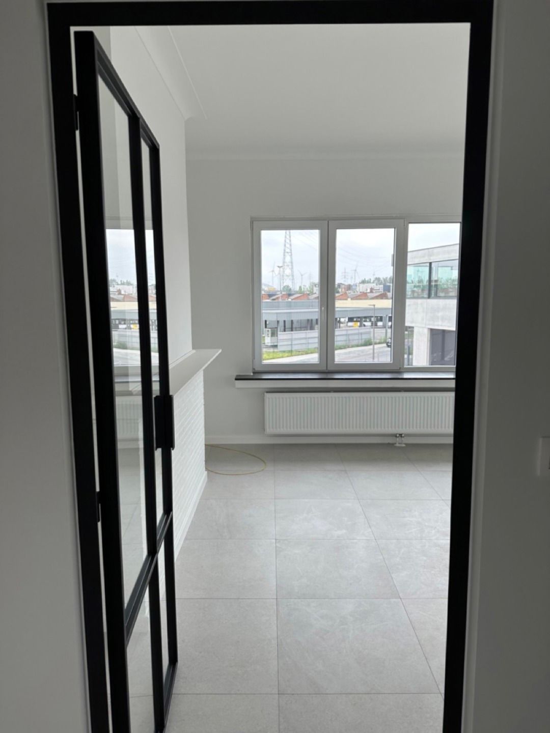 TE KOOP Kantoor met duplex appartement foto 9