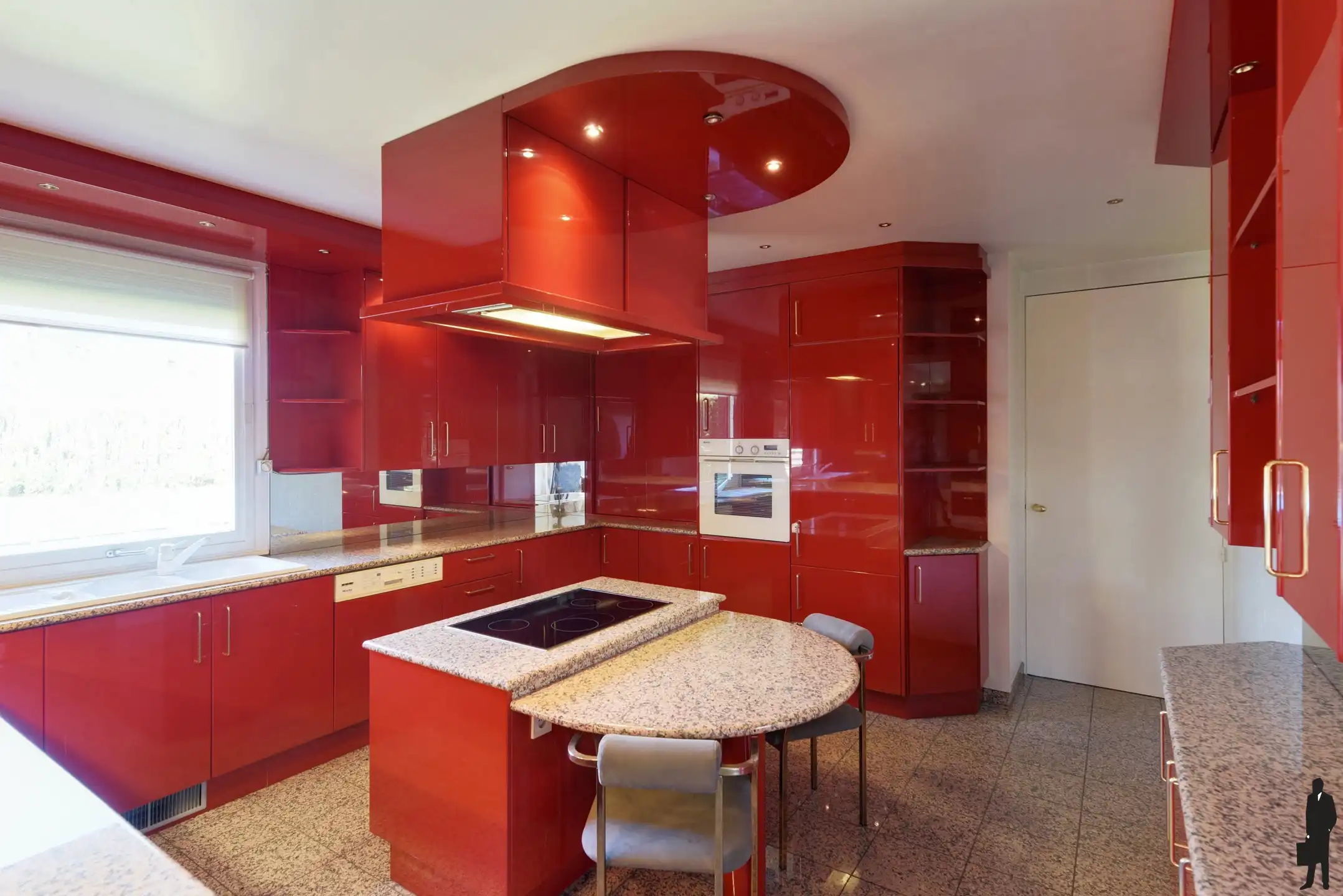 Architectenwoning met zwembad en praktijk/kantoor aan huis foto 9