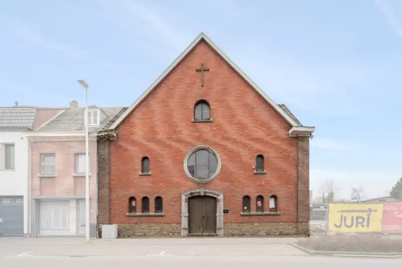 Unieke kapel hartje Lokeren met uitzonderlijk potentieel! Een plek vol karakter, stijlen uitstraling. foto 3
