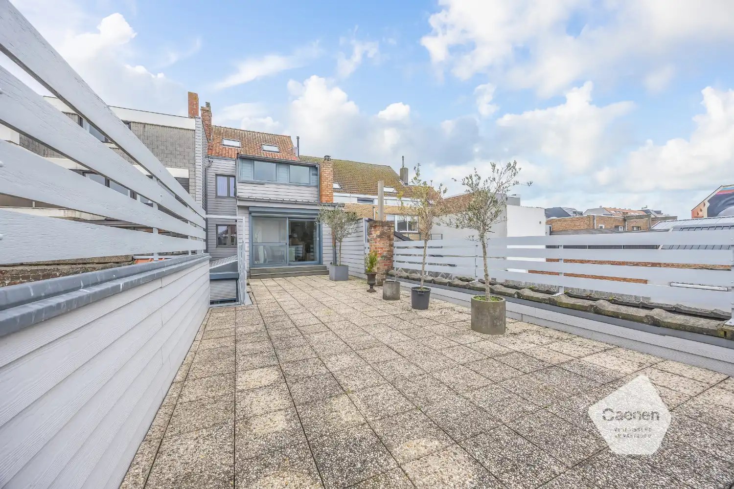 Woning met handelsgelijkvloers op commerciële ligging foto 9