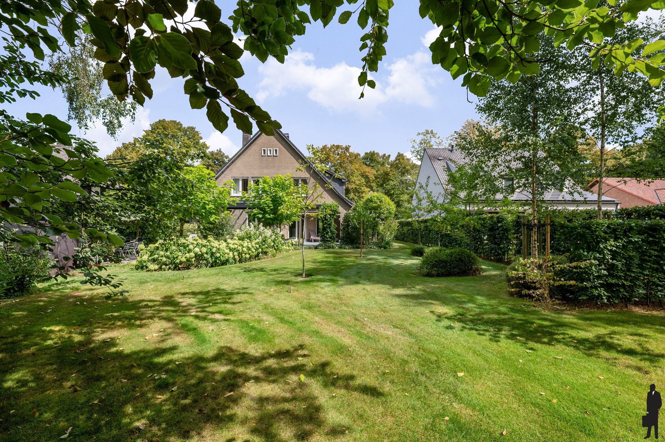 Karaktervilla op toplocatie! foto {{pictureIndex}}