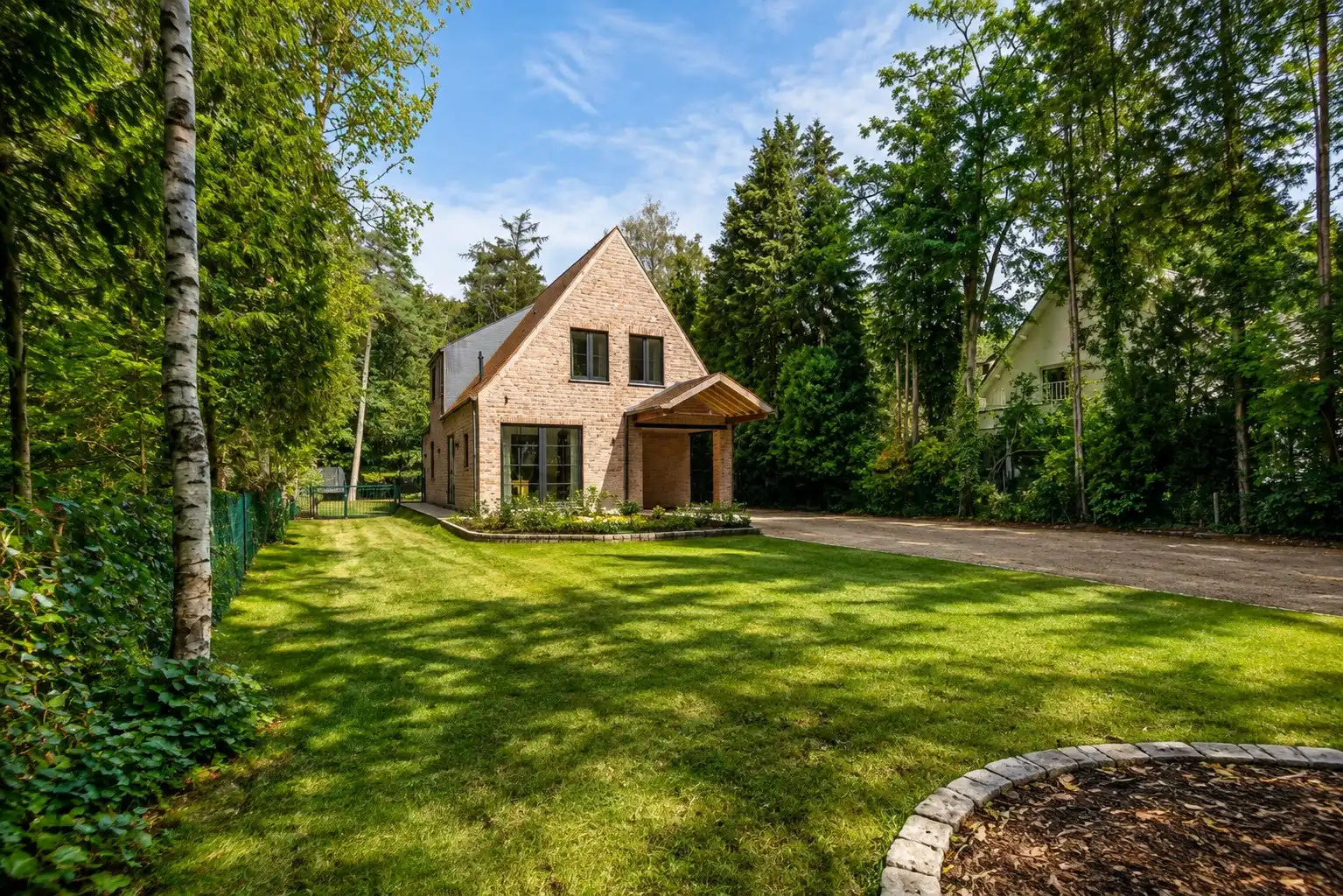 Stijlvolle villa met zwembad en royale garage/loods op toplocatie in Brasschaat foto 21