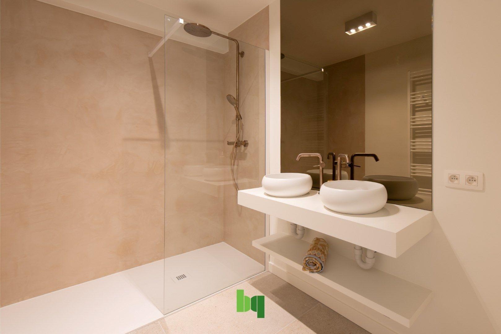 Instapklaar appartement met frontaal zeezicht en luxueuze afwerking foto 11