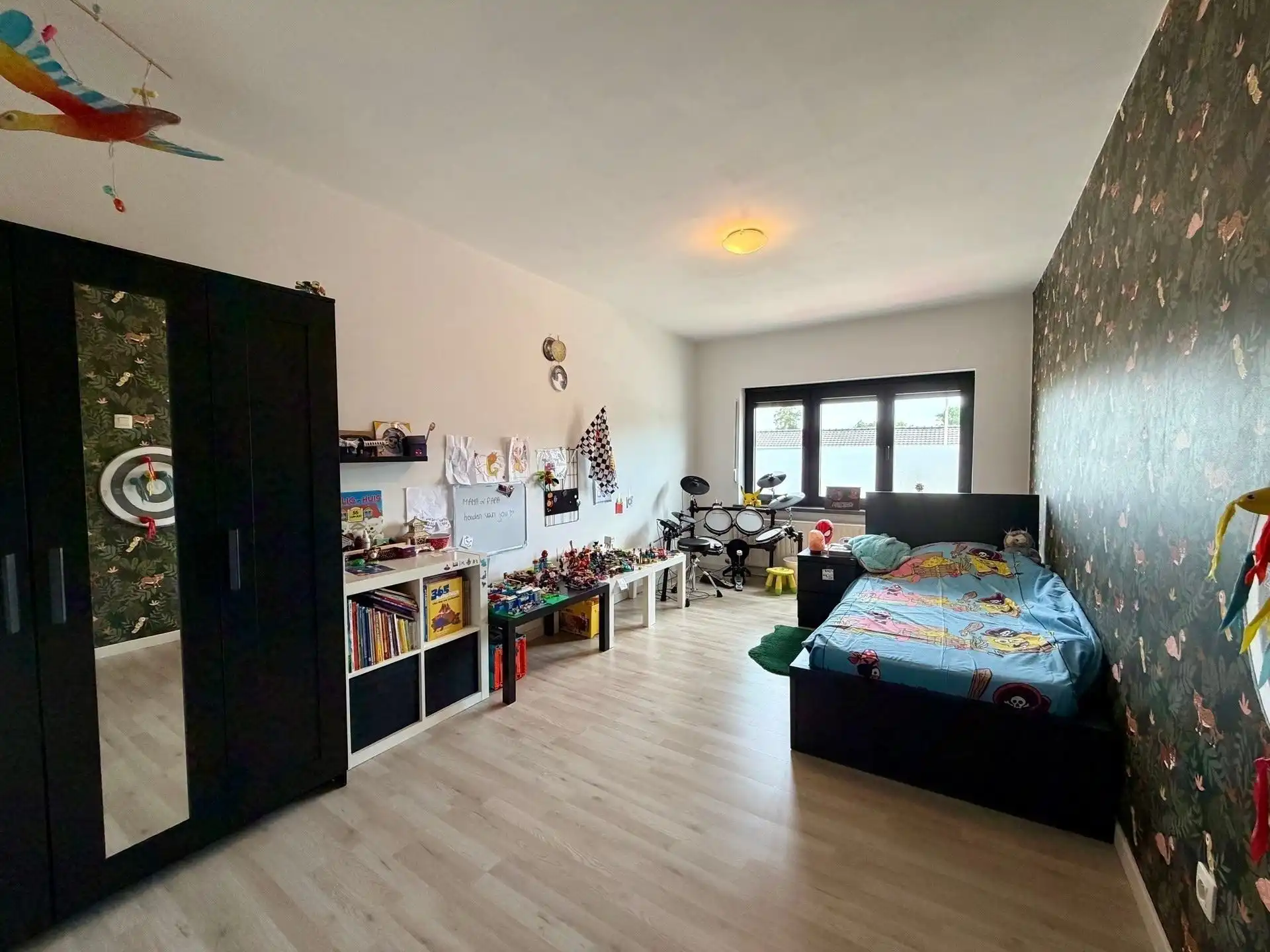 Ruime gezinswoning met 4 slaapkamers! foto 19