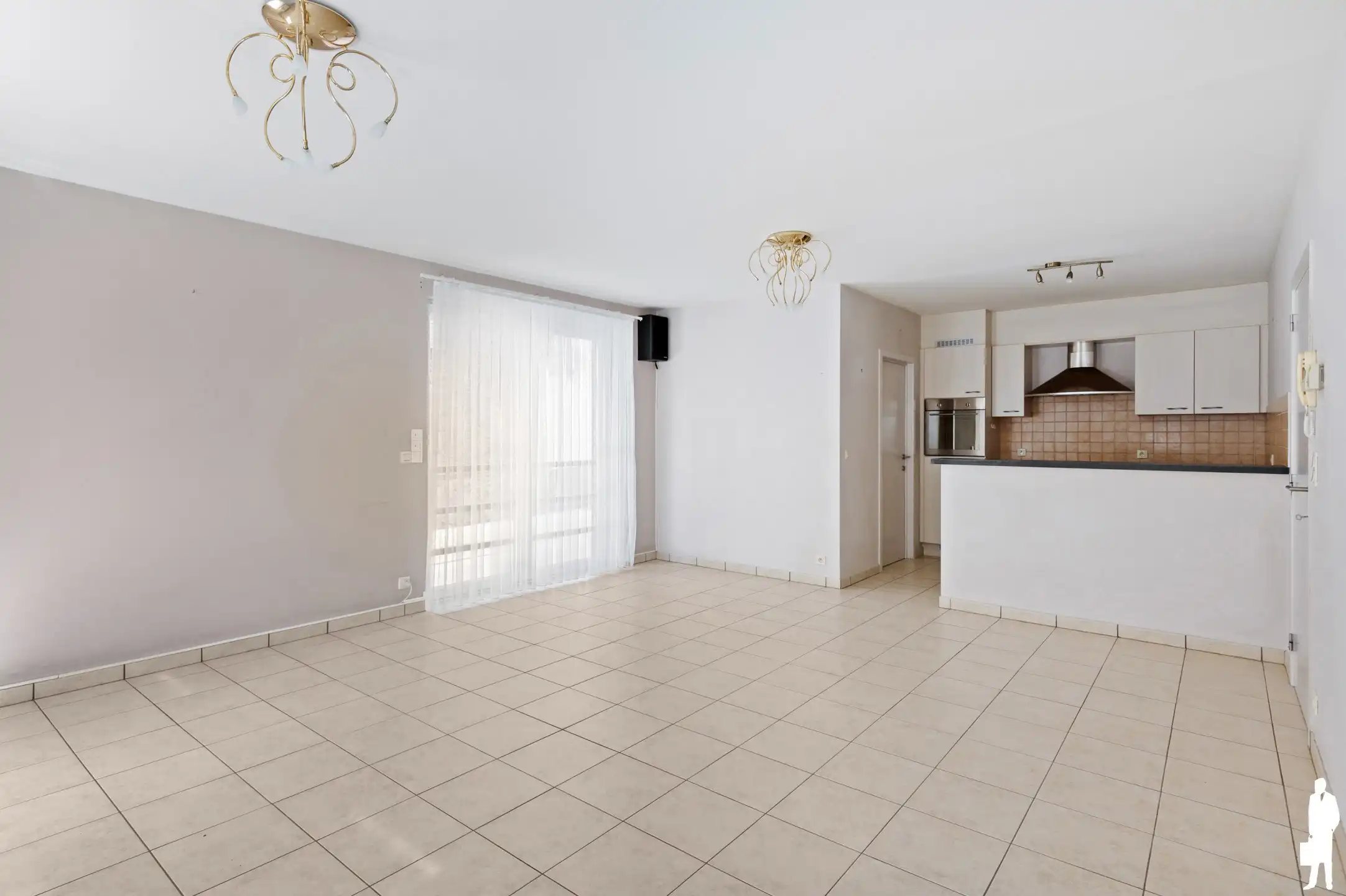 Gelijkvloers appartement met garagebox in centrum van Rumst foto 2