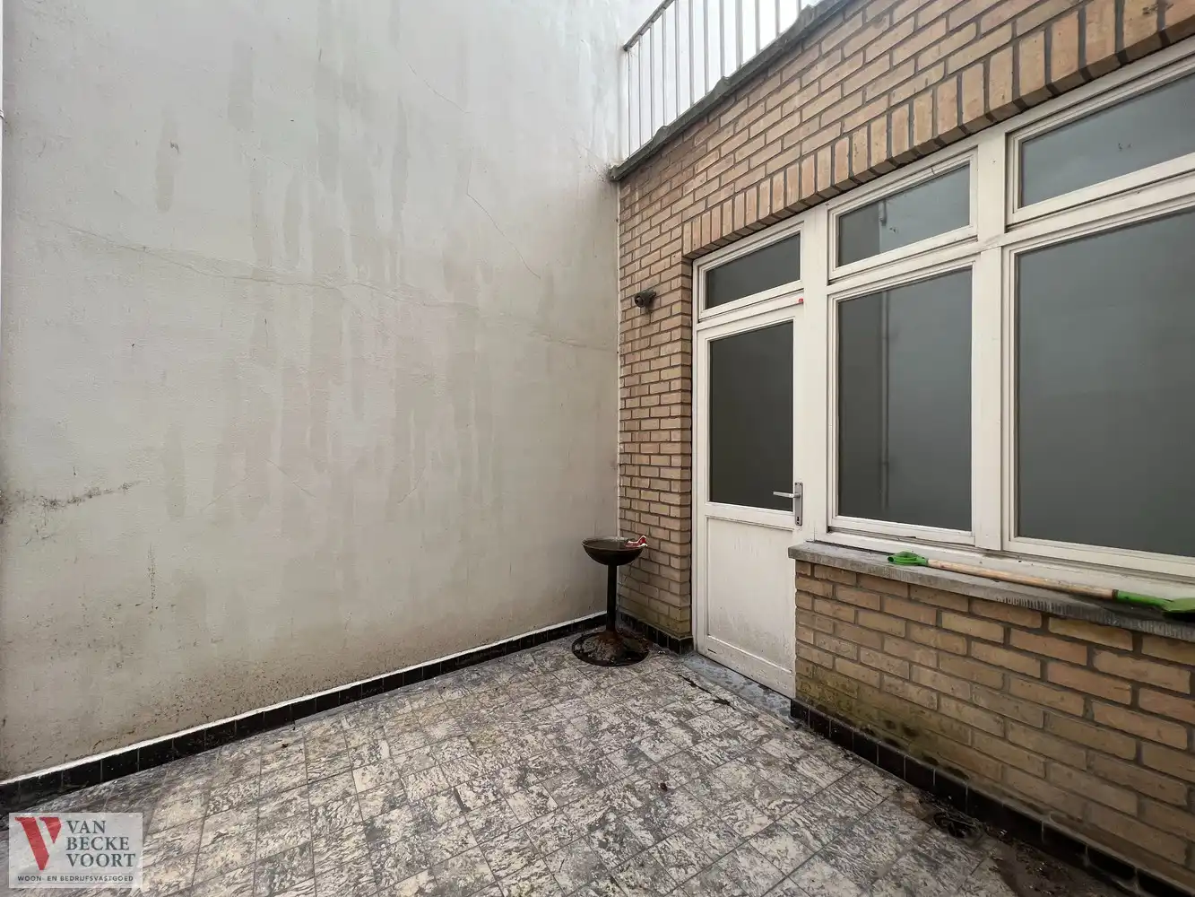 Handelsgelijkvloers 110m² foto 12