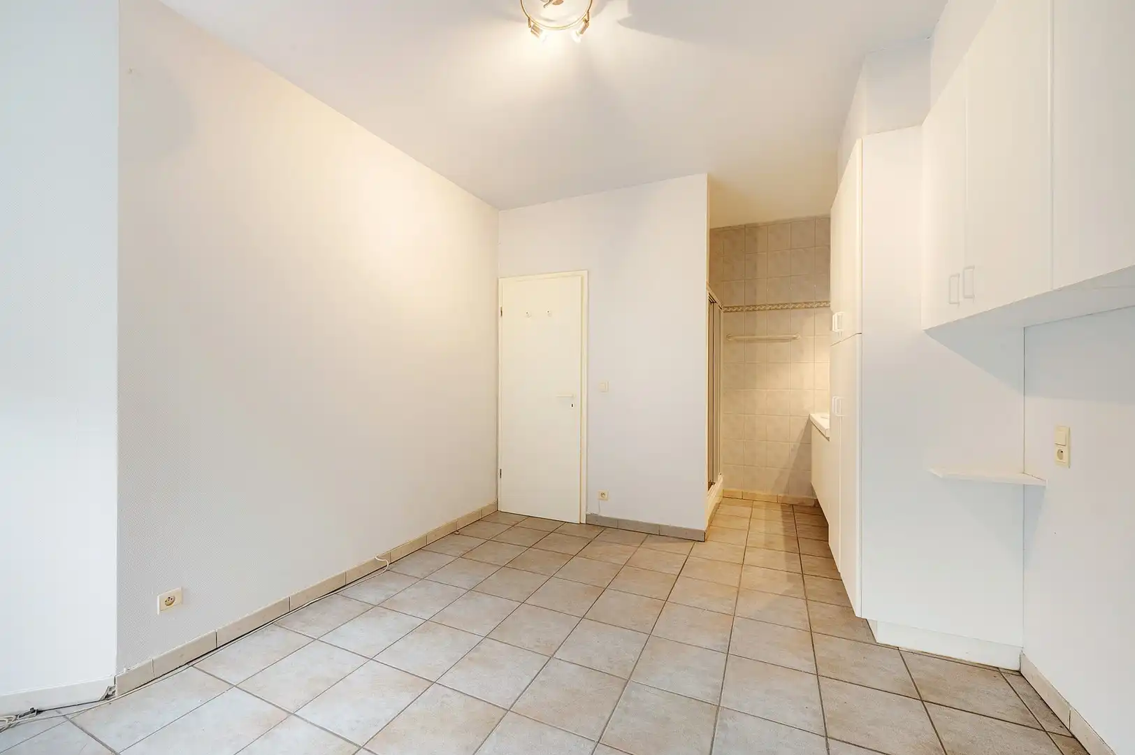 Te renoveren gelijkvloers appartement op topligging nabij het Rubensplein. foto 11