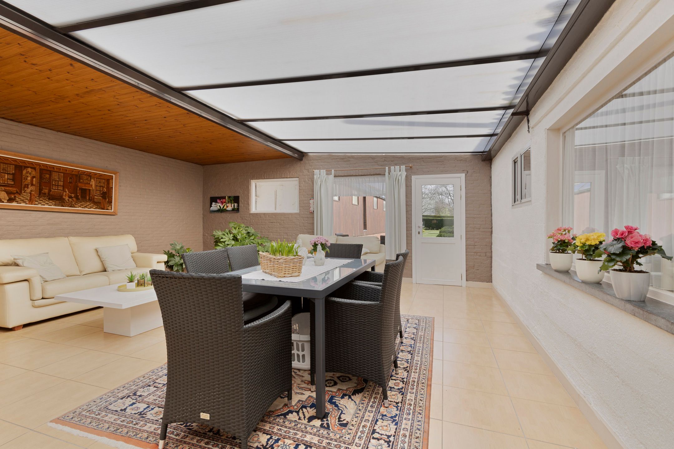 Te renoveren woning met grote garage/werkplaats op 941m² foto 11