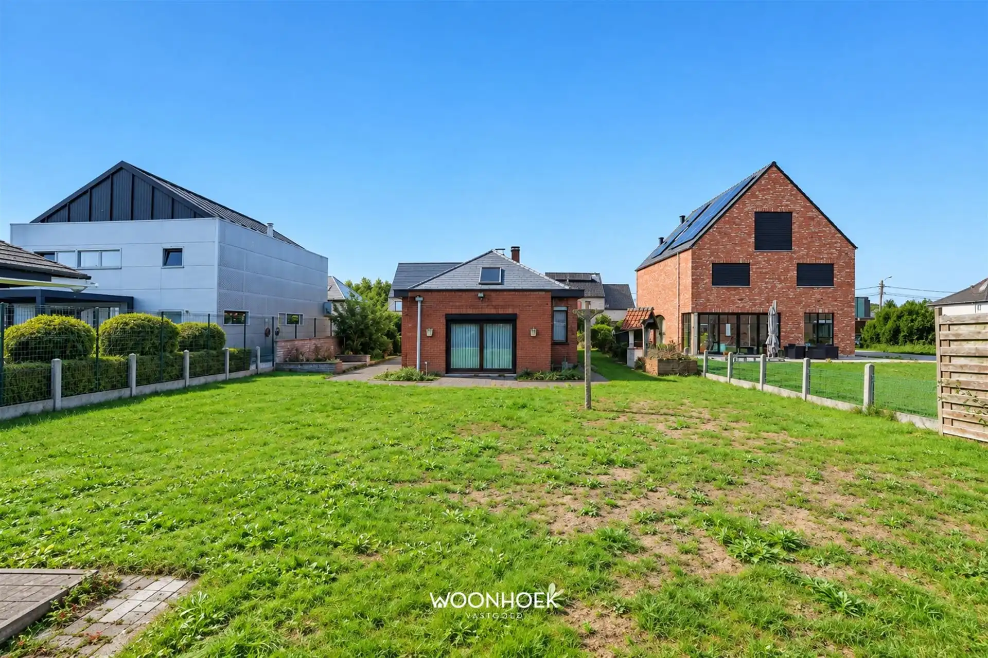 Vrijstaande bungalow met zonnige tuin op toplocatie foto 15