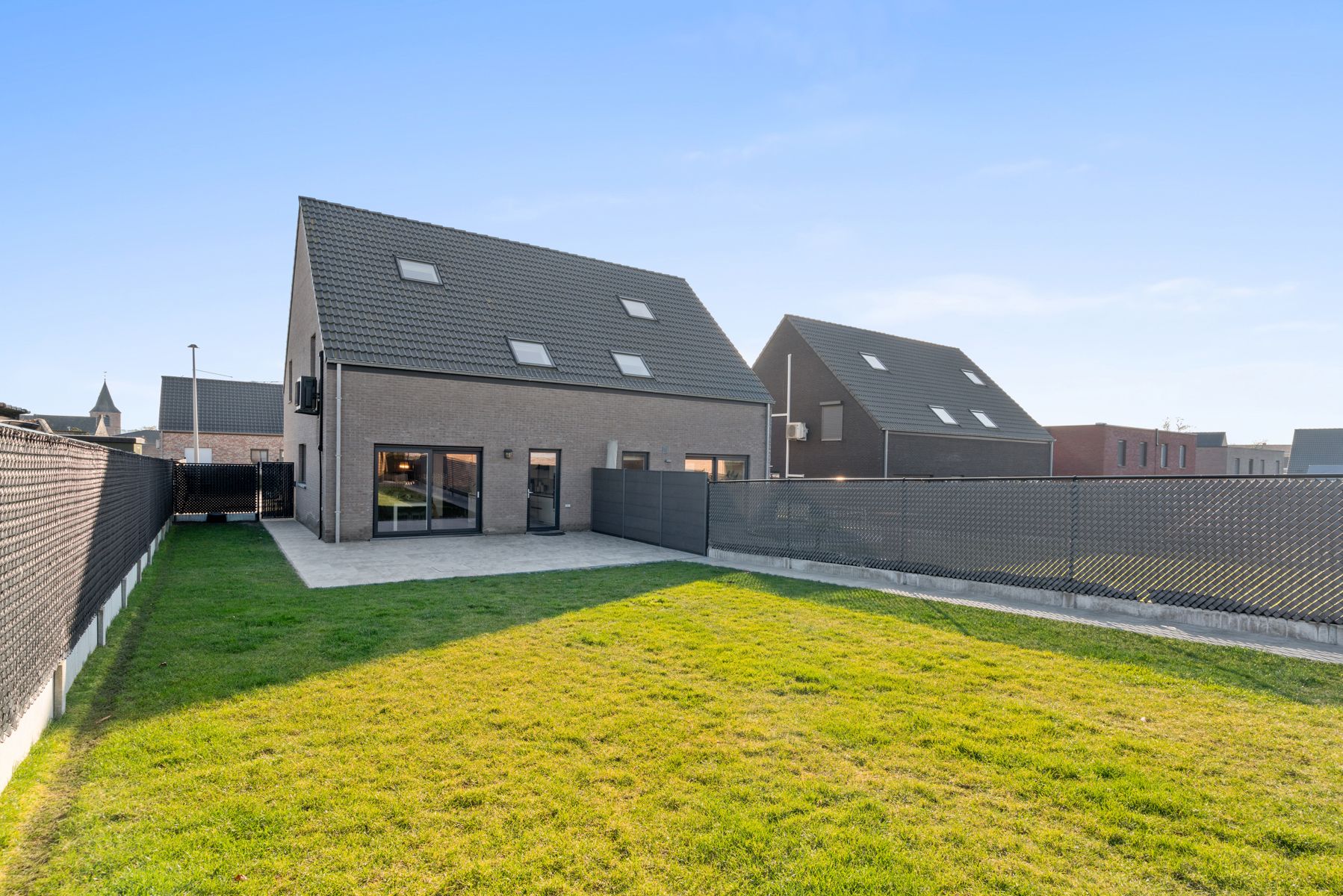 Moderne en energiezuinige woning in rustige wijk. foto 22