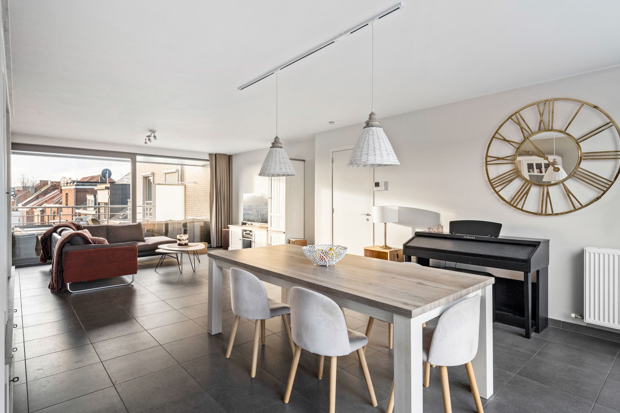 Ruim, energiezuinig appartement met twee mooie terrassen foto 2