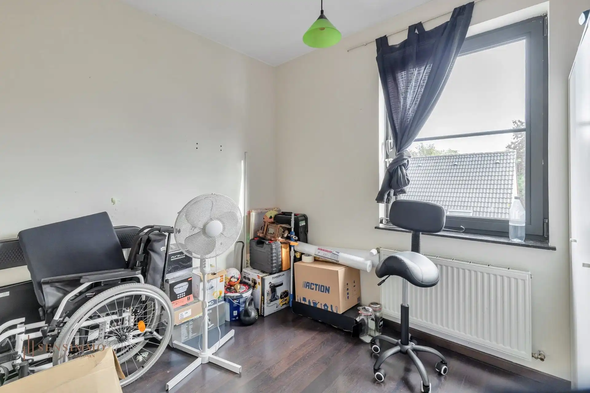 RUIM DUPLEX-APPARTEMENT VLAKBIJ CENTRUM MET 3 SLP, TERRAS, 2 AUTOSTAANPLAATSEN + 2 BERGINGEN foto 13