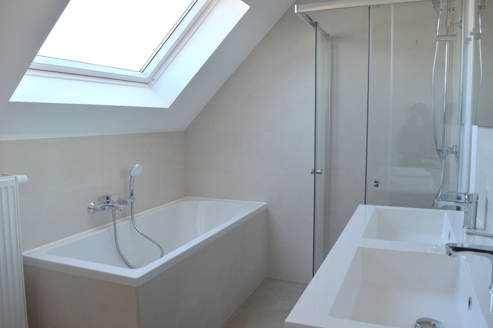 Nieuwbouwwoning te huur in Gullegem op een rustige en  kindvriendelijke locatie foto 6