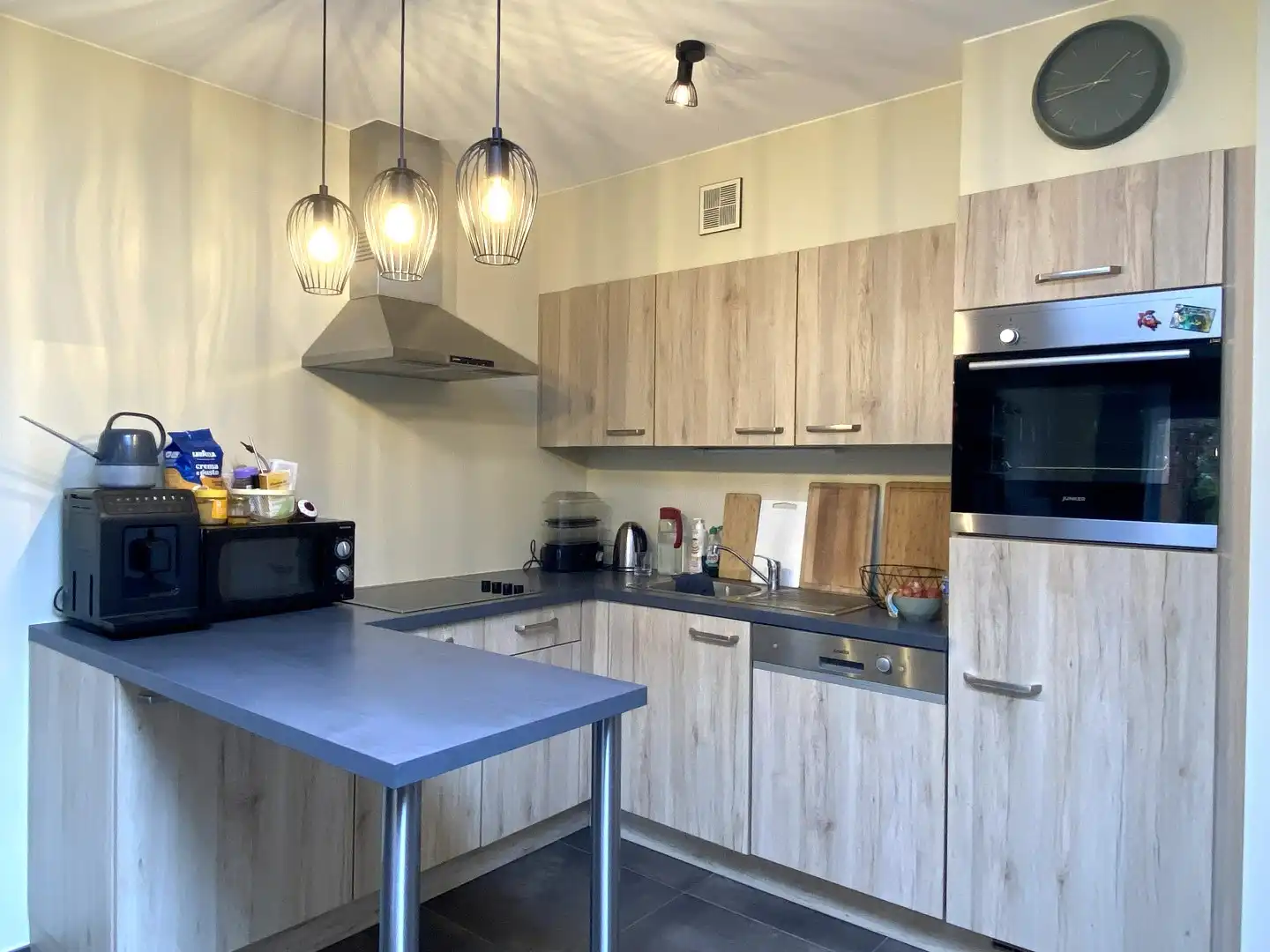 INSTAPKLARE GEZINSWONING MET 3 SLPKS | GARAGE EN TUIN foto 5