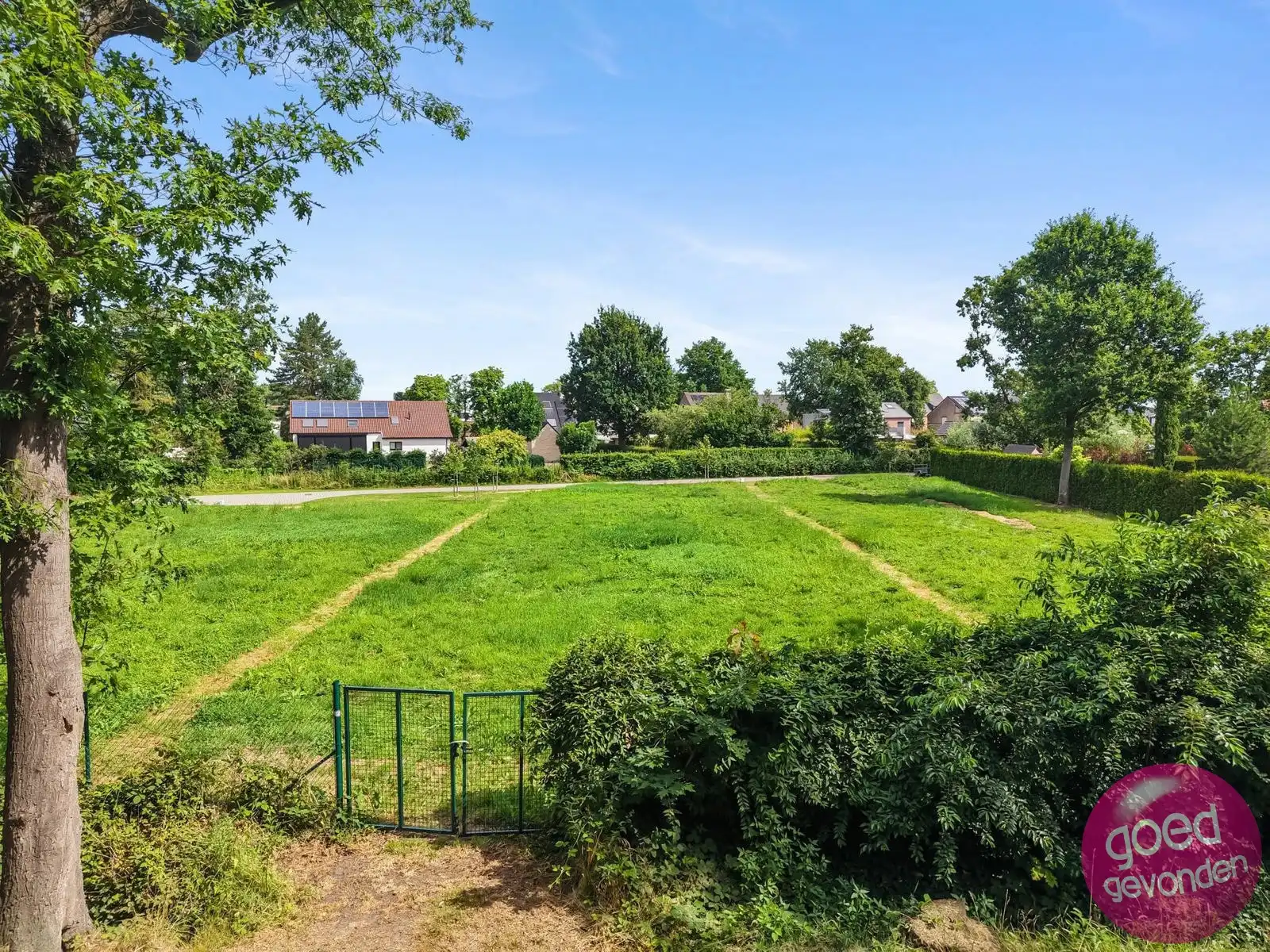 BOUWGROND van 10 ARE voor OB op TOPLIGGING - VERKEERSLUW  foto 10