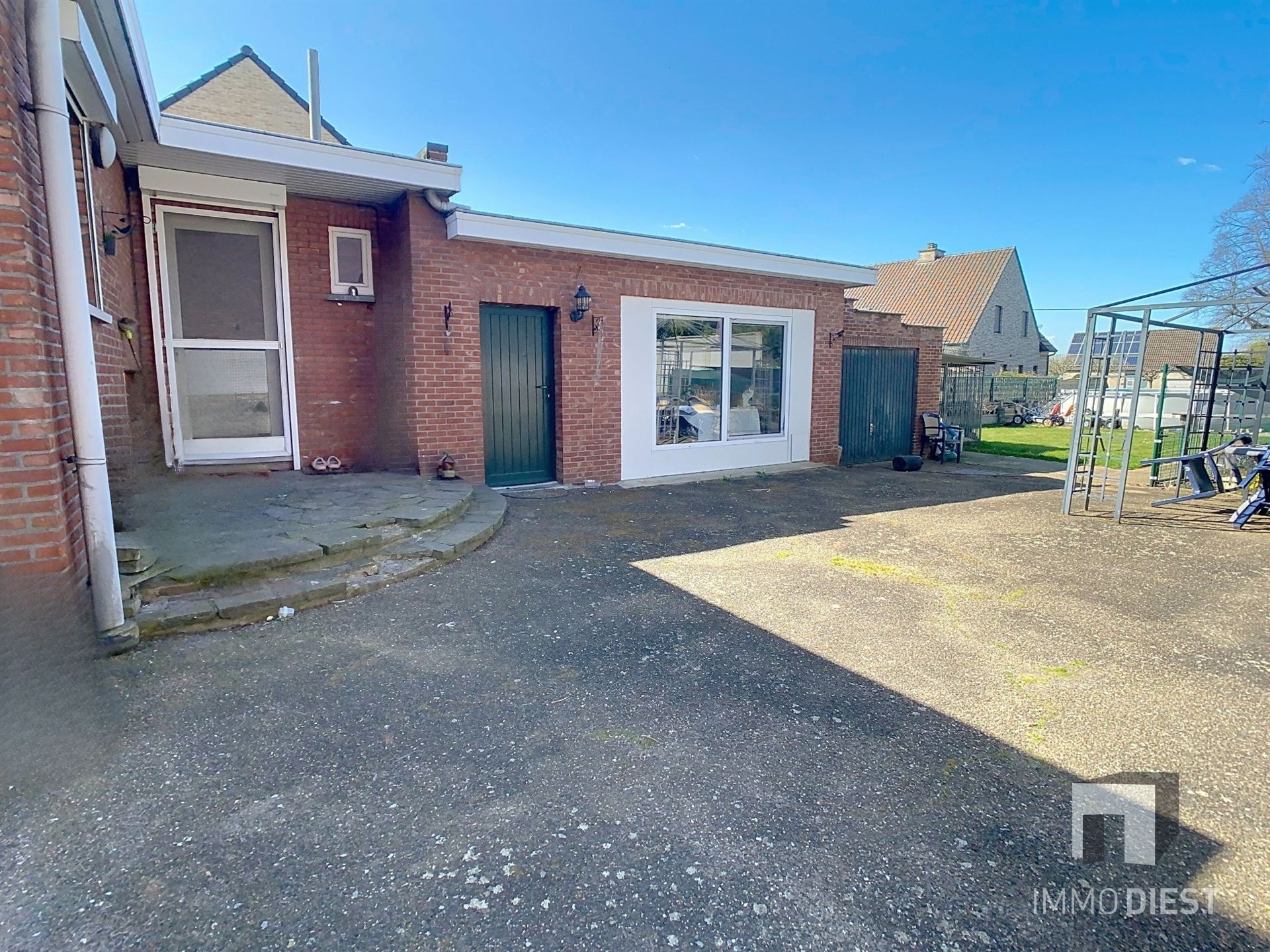 Karakterwoning met veel potentieel foto 25