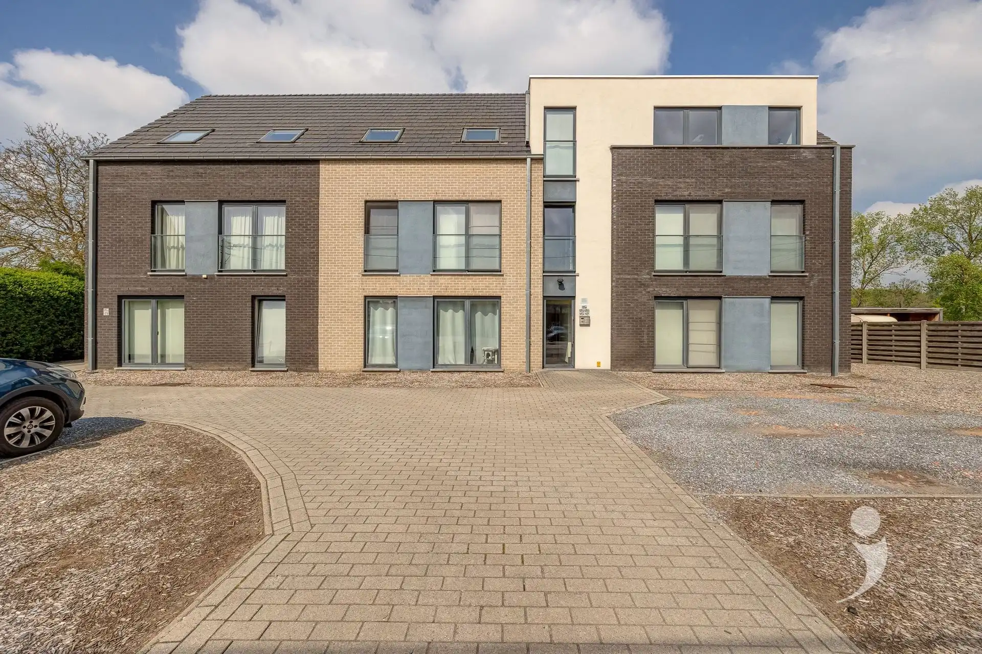 Ruim appartement op een toplocatie!  foto 2