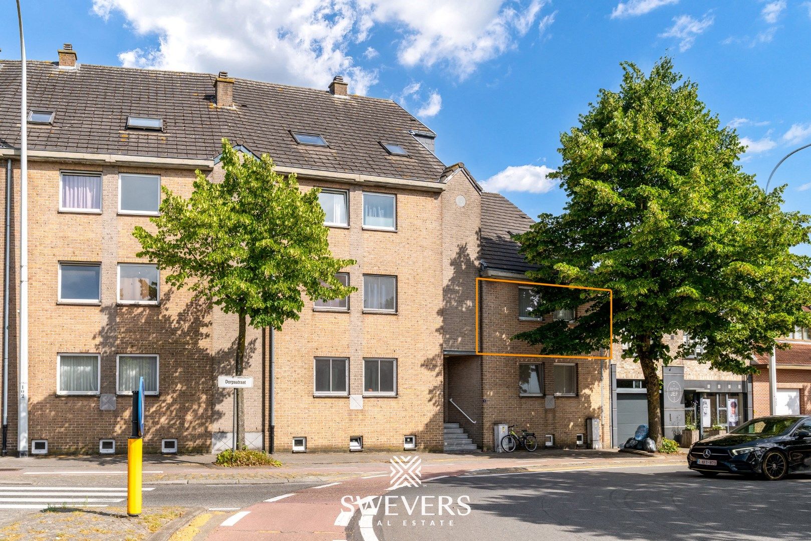 Comfortabel wonen met ruim Terras, 2 Slaapkamers, parkeerkelder & berging foto {{pictureIndex}}