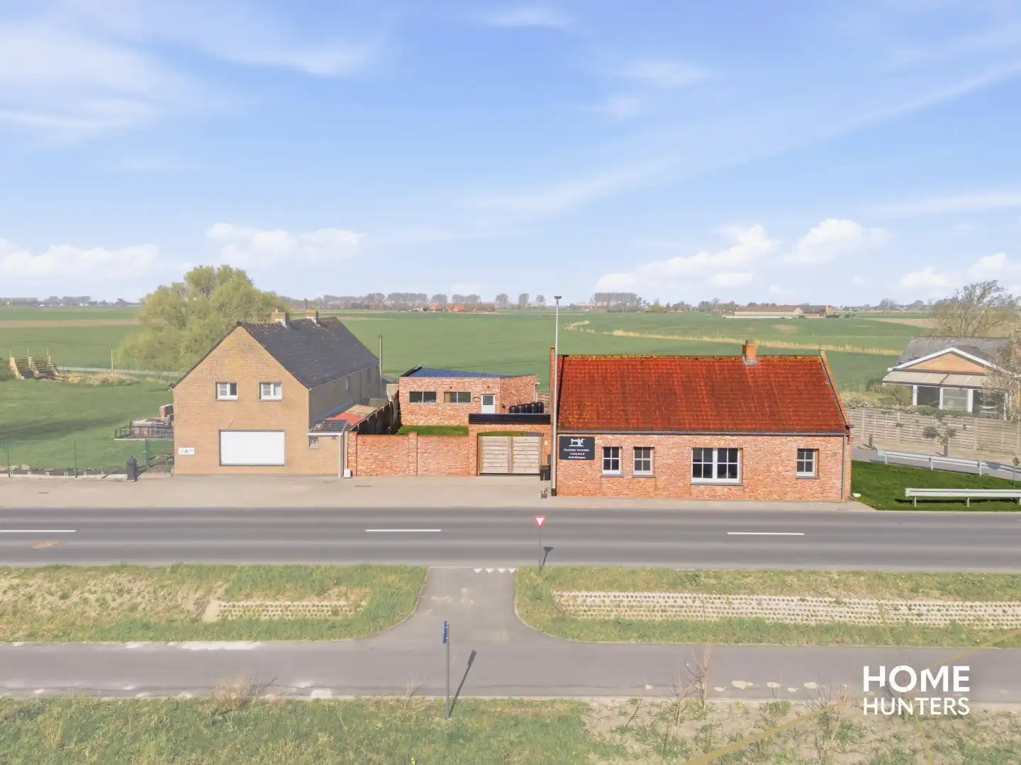 Instapklare hoekwoning in het rustige Leffinge! foto 20