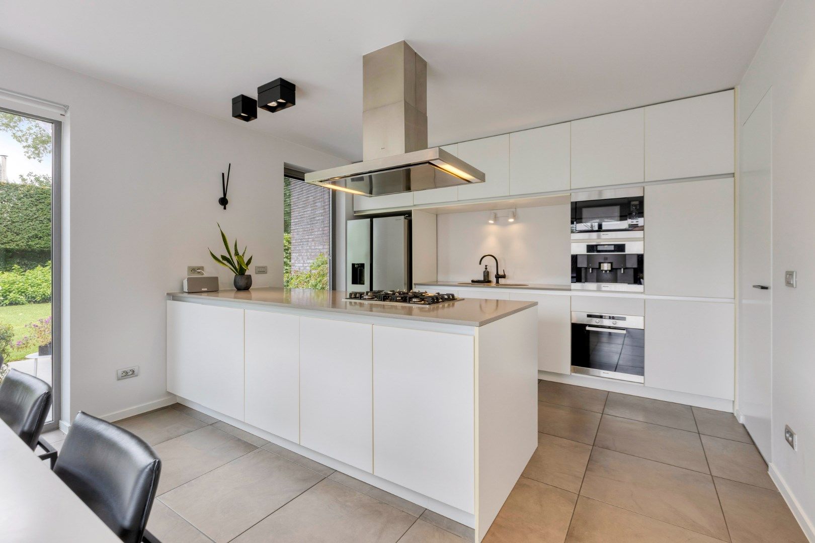 Moderne, instapklare gezinswoning met 3 slpks in een doodlopende straat te Mol-Donk !  foto 9