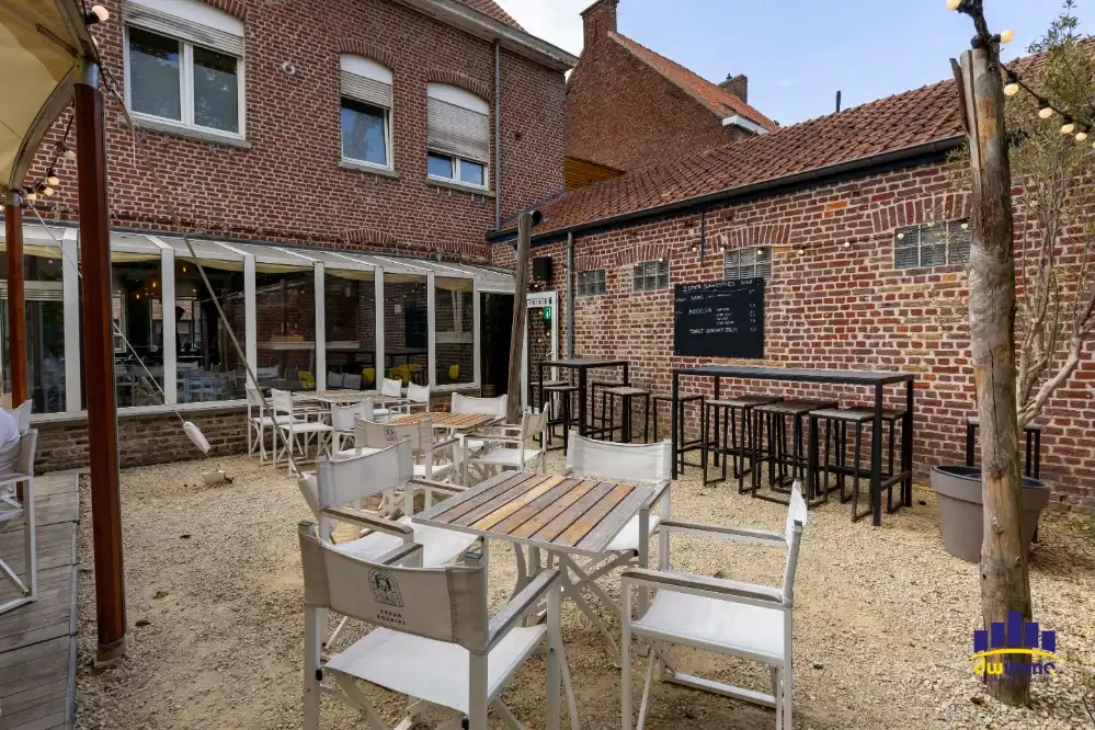 Instapklaar eetcafé met groot terras over te nemen in Deerlijk foto 13